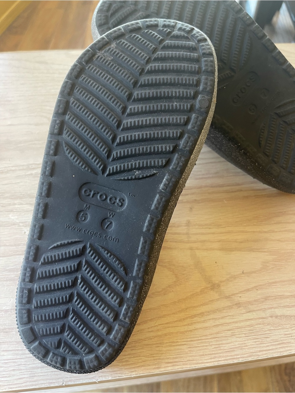 CROCS Slide Sandals with Plush Lining - Silver/Black - Picture 6 of 6